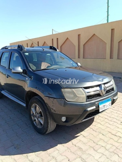 Renault Duster 2016 Dark Gray Manual Used for Sale in Ras Gharib - 1