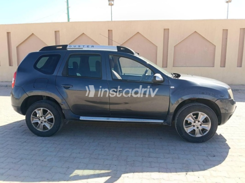 Renault Duster 2016 Dark Gray Manual Used for Sale in Ras Gharib - 7