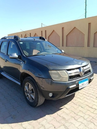 Renault Duster 2016 Dark Gray Manual Used for Sale in Ras Gharib