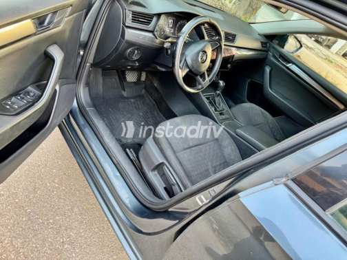 Skoda Superb 2018 White Automatic Used for Sale in Greater Cairo ( Cairo + Giza) - 8