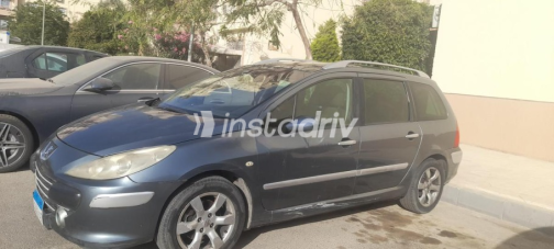 بيجو 207 SW 2006 رمادي أوتوماتيك مستعملة للبيع في مدينتى - 1