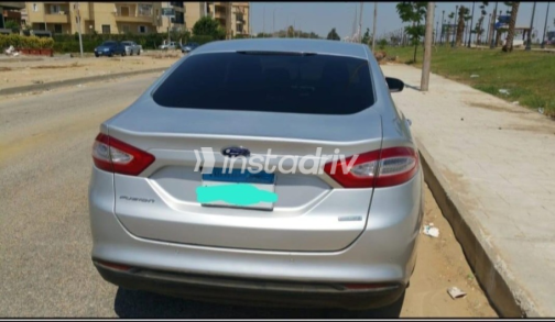 فورد فيوجن 2015 فضي أوتوماتيك مستعملة للبيع في 6 أكتوبر - 4