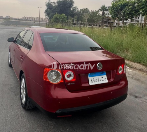 Volkswagen Jetta 2009 Red Automatic Used for Sale in Nasr city - 3