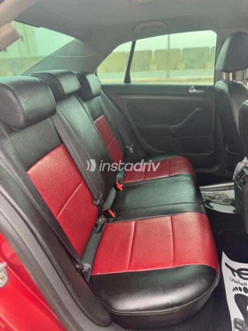 Volkswagen Jetta 2009 Red Automatic Used for Sale in Nasr city - 5
