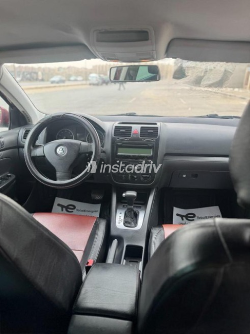 Volkswagen Jetta 2009 Red Automatic Used for Sale in Nasr city - 6