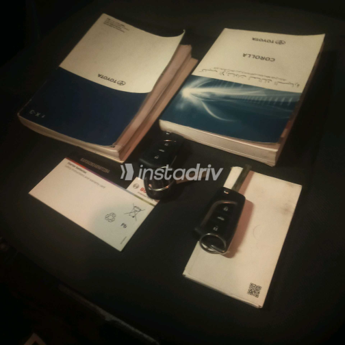 تويوتا كورولا 2021 فضي CVT مستعملة للبيع في الهرم - 3