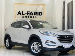 Hyundai Tucson 2017 Silver Automatic Used for Sale in Alexandria