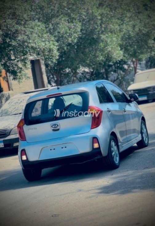 Kia Picanto 2014 Silver Automatic Used for Sale in Sohag - 2