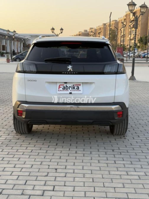 Peugeot 3008 2021 White Automatic Used for Sale in Nasr city - 8