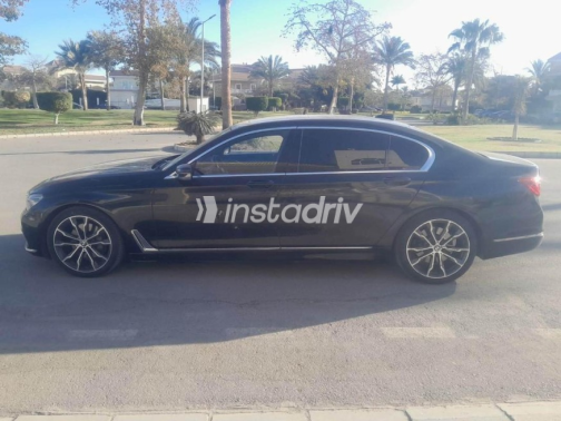 BMW 740 2019 White Automatic Used for Sale in Greater Cairo ( Cairo + Giza) - 4