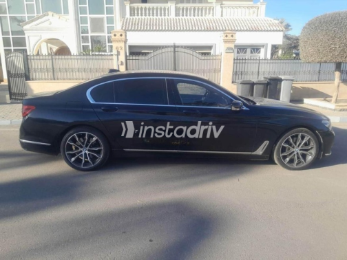 BMW 740 2019 White Automatic Used for Sale in Greater Cairo ( Cairo + Giza) - 6