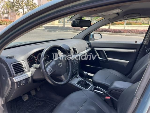 Opel Vectra 2007 White Manual Used for Sale in Madinaty - 5