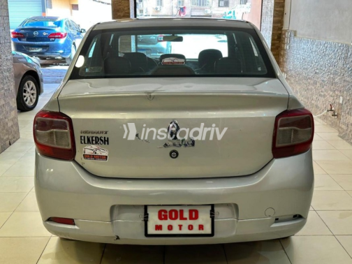 Renault Logan 2016 Silver Automatic Used for Sale in Pyramids Gardens - 3
