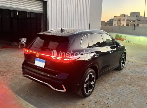 Volkswagen Tiguan 2026 Black Automatic Used for Sale in Cairo - 3