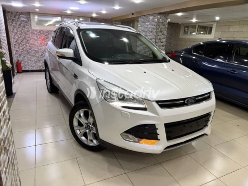 Ford Kuga 2016 White Automatic Used for Sale in Cairo - 3
