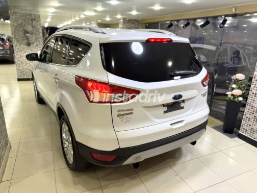Ford Kuga 2016 White Automatic Used for Sale in Cairo - 4