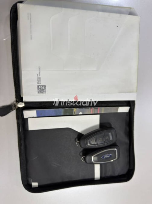 Ford Kuga 2016 White Automatic Used for Sale in Cairo - 9
