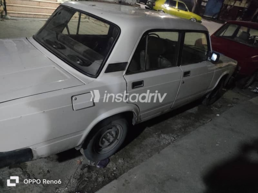 Lada 2105 1995 White Manual Used for Sale in Alexandria - 2