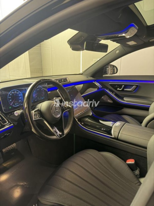مرسيدس S 450 2023 أسود أوتوماتيك مستعملة للبيع في القاهرة - 5