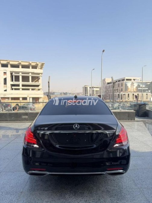 مرسيدس S 450 2020 أسود أوتوماتيك مستعملة للبيع في القاهرة - 3