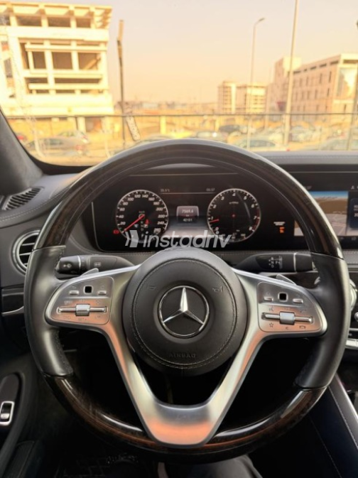 مرسيدس S 450 2020 أسود أوتوماتيك مستعملة للبيع في القاهرة - 8