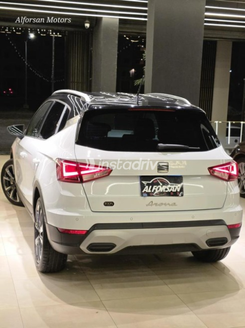 Seat Arona 2025 White Automatic Used for Sale in Damietta - 4