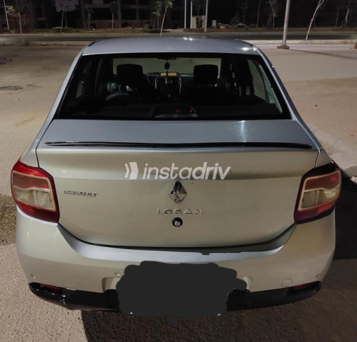 Renault Logan 2016 Gray Automatic Used for Sale in Hadayek October - 5
