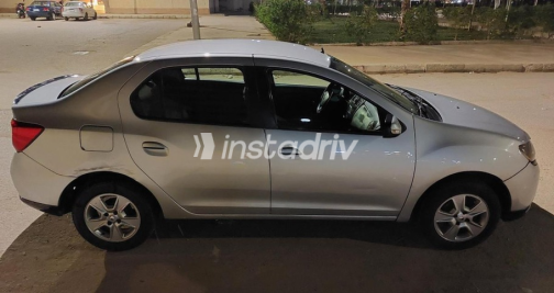 Renault Logan 2016 Gray Automatic Used for Sale in Hadayek October - 7