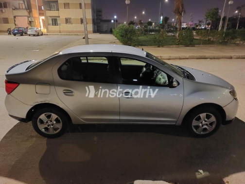 Renault Logan 2016 Gray Automatic Used for Sale in Hadayek October - 8