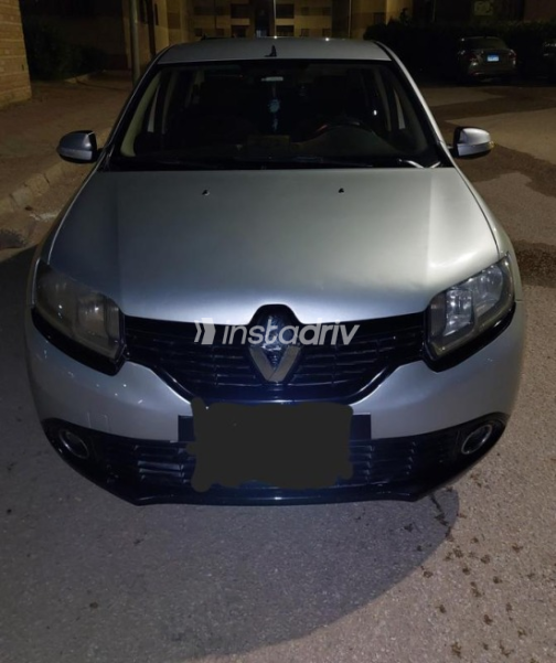 Renault Logan 2016 Gray Automatic Used for Sale in Hadayek October - 9