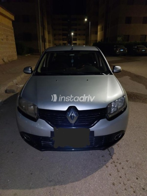 Renault Logan 2016 Gray Automatic Used for Sale in Hadayek October - 10
