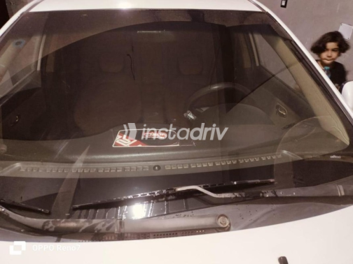 Hyundai Avante 2010 White Automatic Used for Sale in El Mahalla - 4