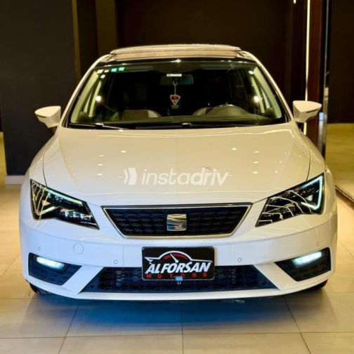 Seat Leon 2020 White Automatic Used for Sale in Damietta - 2