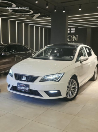 Seat Leon 2020 White Automatic Used for Sale in Damietta