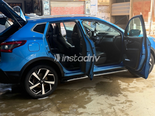 نيسان قشقاي 2019 أزرق أوتوماتيك مستعملة للبيع في الزقازيق - 2