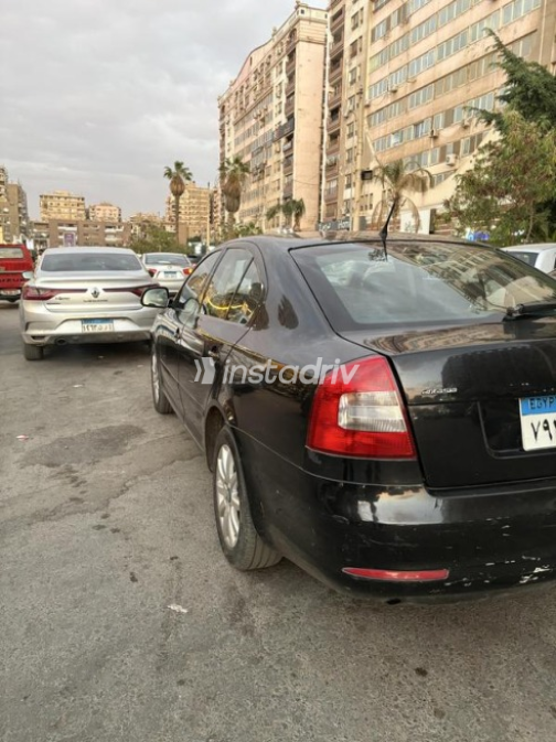 سكودا فانتازيا 2010 أسود أوتوماتيك مستعملة للبيع في مدينة نصر - 4