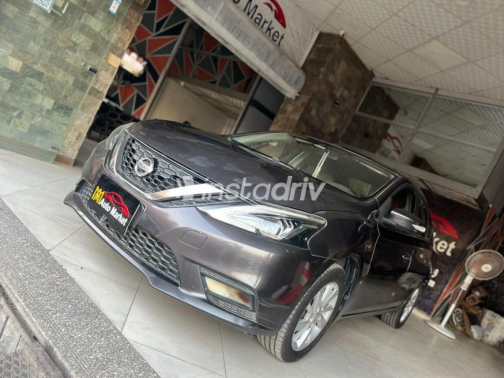 Nissan Sentra 2022 Beige Automatic Used for Sale in 6 October - 2