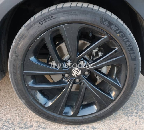 MG Rx5 2024 Black Automatic Used for Sale in Nasr city - 6