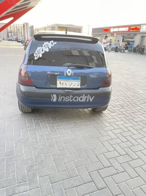 Renault Clio 2002 Dark Blue Manual Used for Sale in Greater Cairo ( Cairo + Giza) - 4