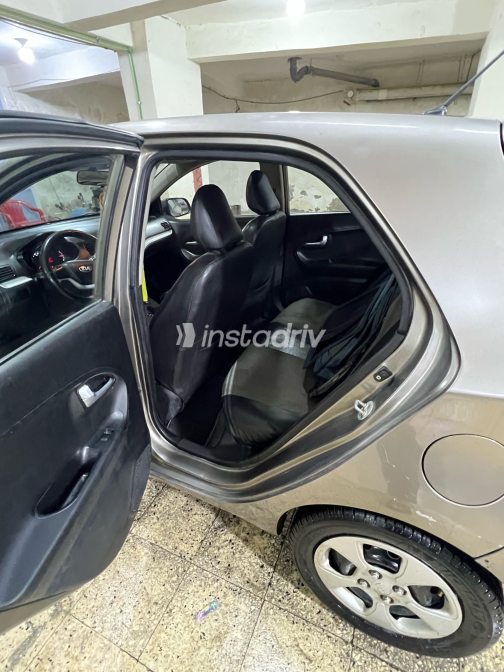 Kia Picanto 2015 Gray Automatic Used for Sale in Giza - 2