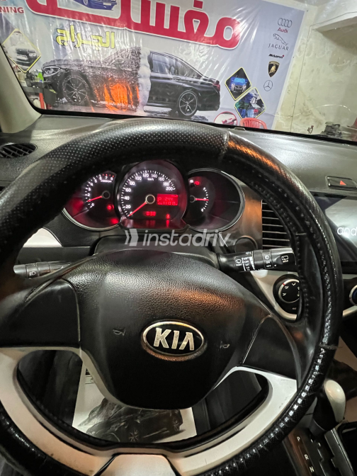 Kia Picanto 2015 Gray Automatic Used for Sale in Giza - 4