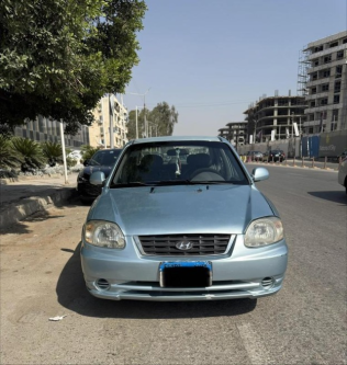 هيونداي فيرنا 2009 سماوي يدوي مستعملة للبيع في شيراتون