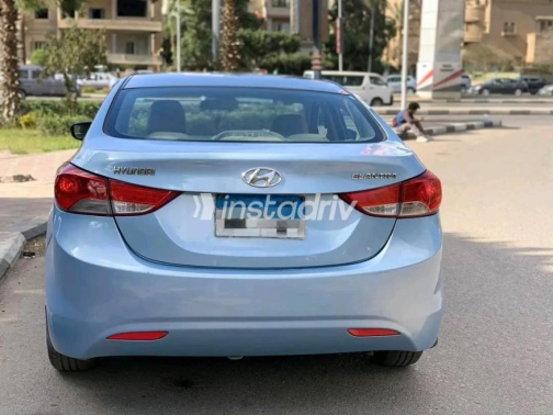 Hyundai Elantra MD 2013 Cyan Automatic Used for Sale in Cairo - 3