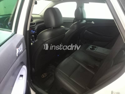 Hyundai Tucson 2019 White Automatic Used for Sale in Alexandria - 4