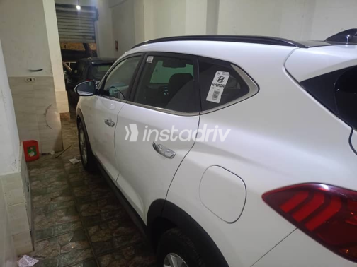 Hyundai Tucson 2019 White Automatic Used for Sale in Alexandria - 5