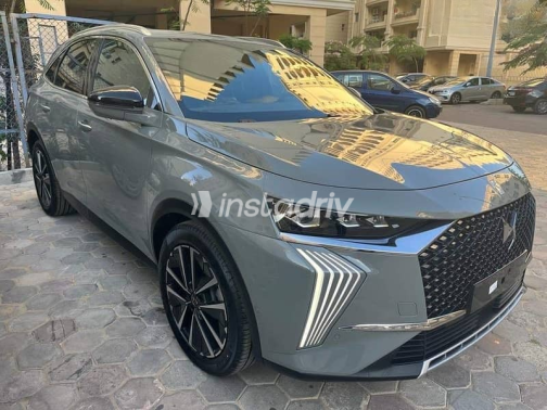 دى اس DS7 2023 رمادي أوتوماتيك مستعملة للبيع في القاهرة - 2