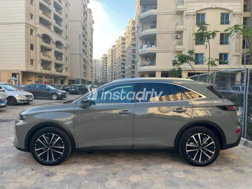دى اس DS7 2023 رمادي أوتوماتيك مستعملة للبيع في القاهرة - 4