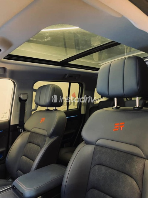 Jetour T2 2025 Gray Automatic Used for Sale in Mokattam - 4