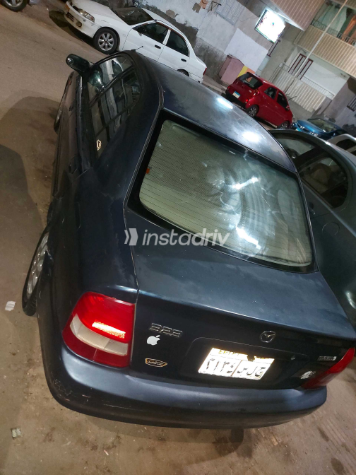 مازدا 323 2002 أزرق يدوي مستعملة للبيع في بورسعيد - 8