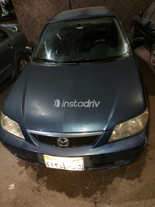 مازدا 323 2002 أزرق يدوي مستعملة للبيع في بورسعيد - 9